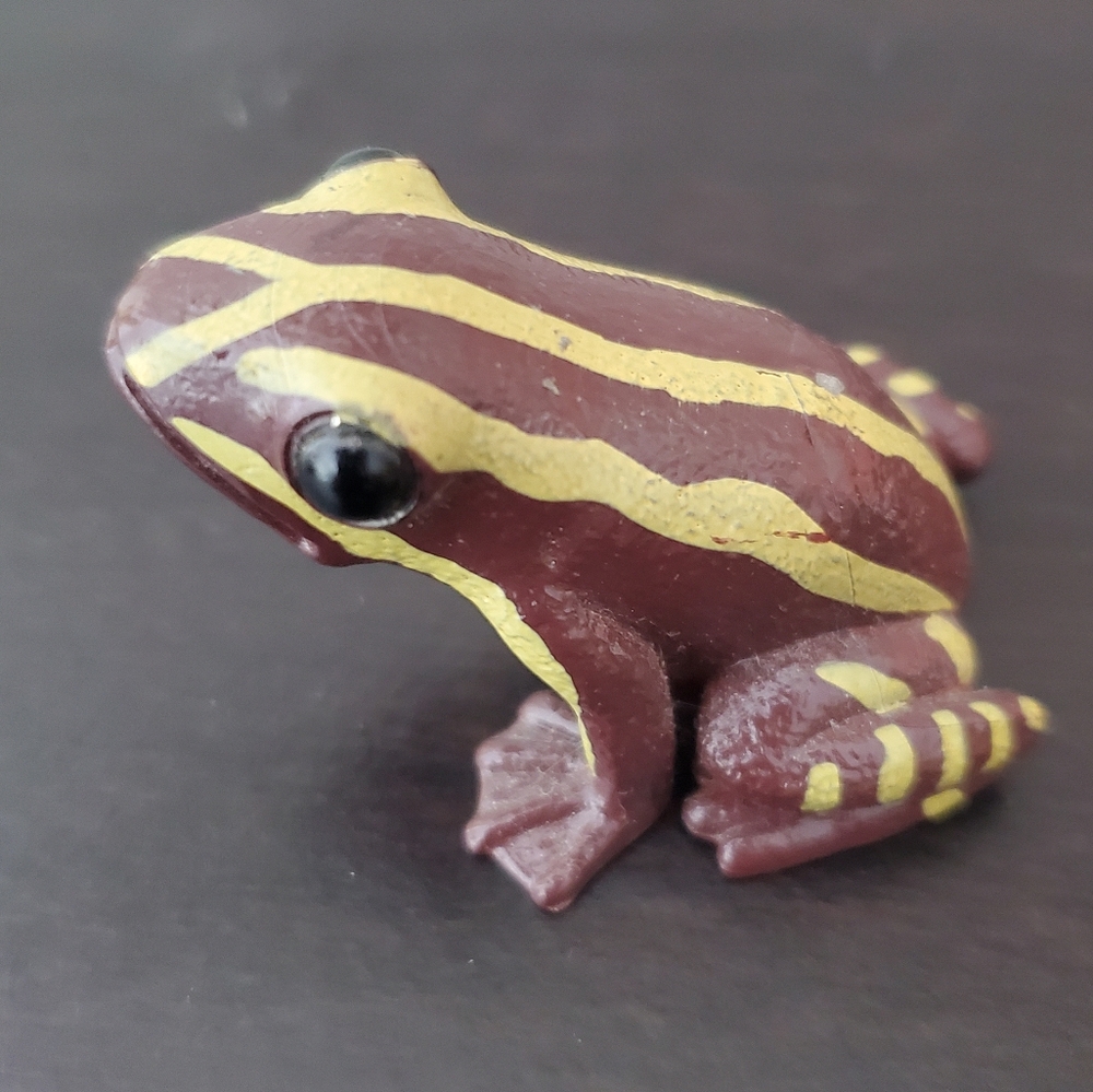 Yowie Phantasmal Poison Frog‎ Animal Mini Figure Figurine 2" Collectible Toy